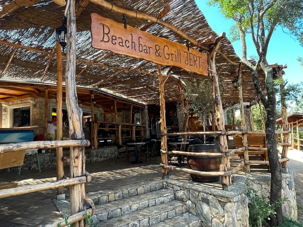 Blue Penguin Apartment Pinezici  Croatia