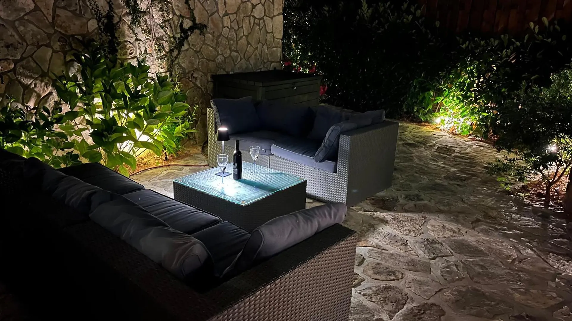 Ferienwohnung Blue Penguin Pinezići 0*,  Kroatien