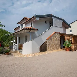 Milena Apartment